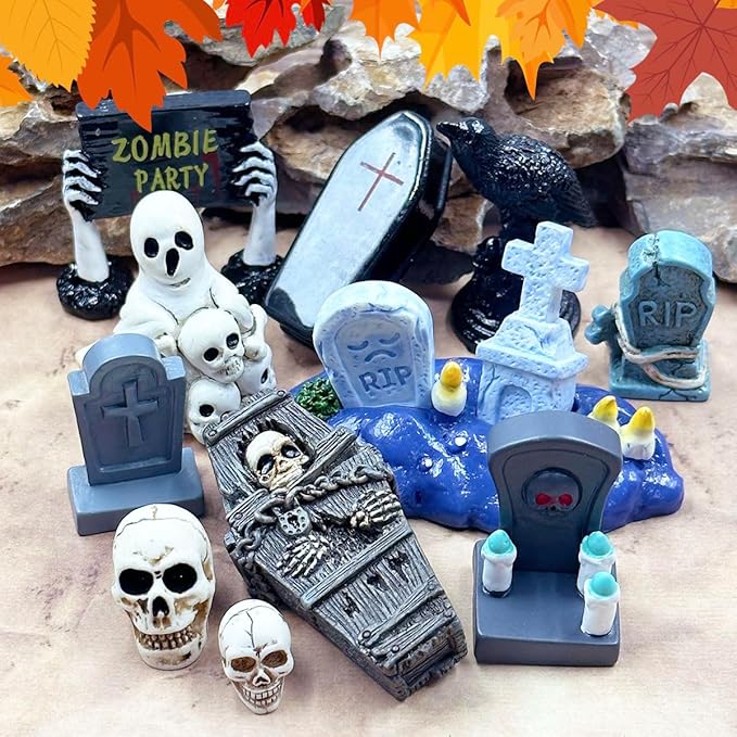 Suartus Halloween Miniature Figurines - 20 Resin Ghost Tombstones Skull Heads Scene Ornaments Halloween Garden Accessories Mini Figurine Decorations for Outdoor Home Village Crafts