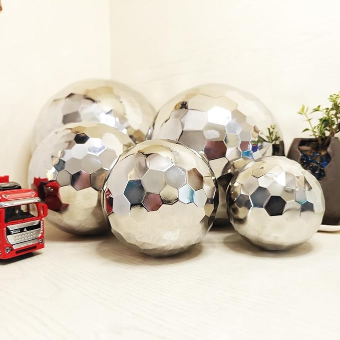 304 Stainless Steel Gazing Ball Sculptures Diamond Ball Decoration Mirror Hollow Decor Ball Reflective Garden Sphere Hollow Metal Ball Ornament Statues Gazing Globe for Home Garden (3 inch)