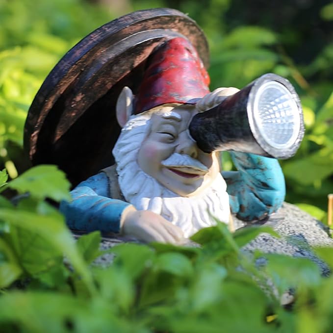 Garden Gnomes Statue ， Solar Garden Decor ， Dwarf Statue Hiding Under a Manhole Cover， Suitable for Yard, Lawn, Patio's Outdoor Decor, Gnomes Figurine Ideal for Holiday Giving
