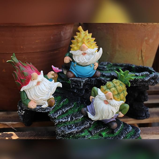Purple Star Mini Gnome Fairy Garden Gnome Miniature Figurines for Fairy Garden Accessories Outdoor Small Resin Gnomes Statue Decor for Plant Pots Decorations Red
