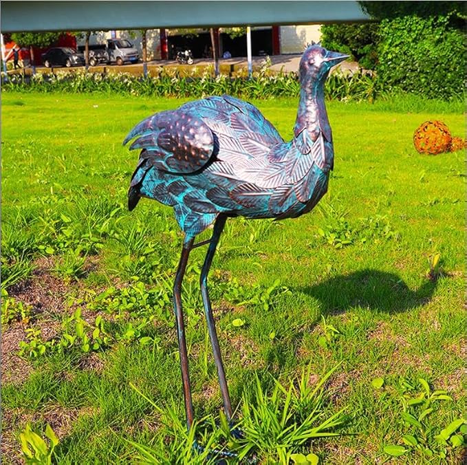 Ostrich Statue Metal Retro Style Ostrich Sculpture Garden Decoration Metal Yard Art for Patio Lawn Backyard Outdoor Indoor Decoration