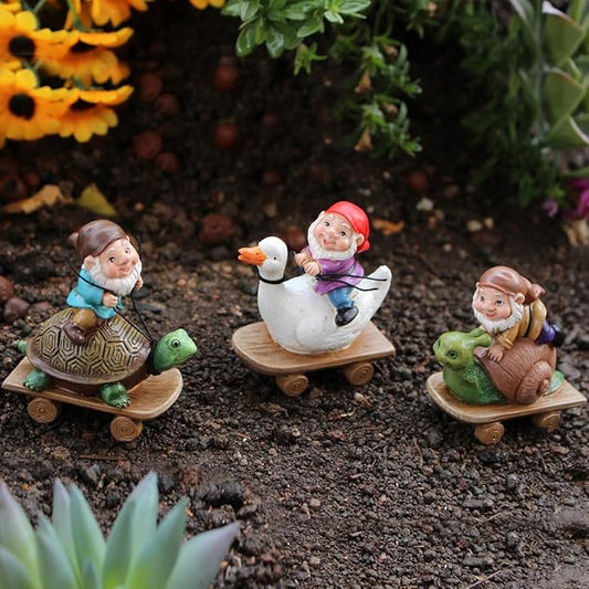 3PCS 3D Mini Gnome Statue, Gnome Riding Turtle, Duck, Snail Statue, Outdoor Fairy Garden Resin Crafts, Micro Landscape Ornaments, Landscaping DIY Garden Sculptures, Yard Lawn Home Decor (3 PCS)