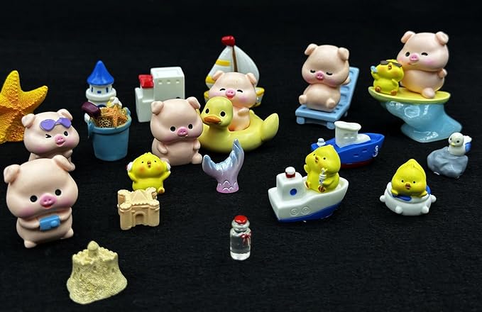 Geiomoo Mini Resin Crafts, Mixed Garden Accessories, Miniature Set for DIY Landscape Home Fish Tank Decors (30 Pcs)