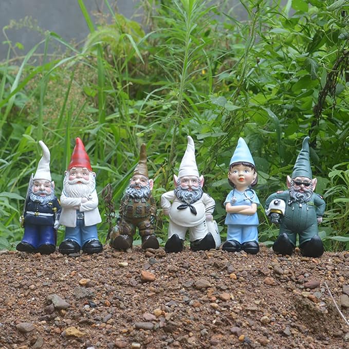 molchagar Nurse Garden Gnome Statue,Healthcare Worker Gnome Figurine for Lawn Ornaments Indoor or Outdoor Decor Christmas Birthday Gift