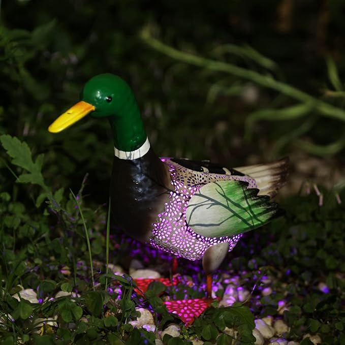 Solar Ducks Outdoor Statue ，Metal Duck Garden Decor ，Lawn Animal Statue Mallard Duck Art ，Gifts for Mallard Duck Lovers