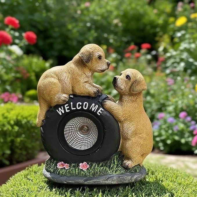 Solar Garden Statue LED Outdoor Garden Decor Funny Animal Sculpture for Yard Patio Lawn Weatherproof Resin Birthday Art Gift（Dog）