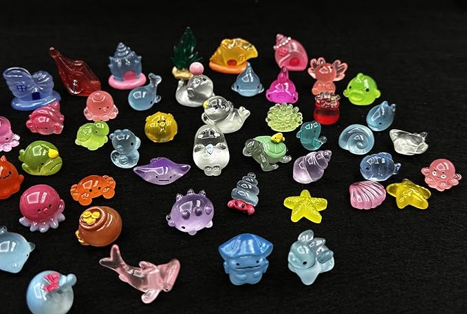 Geiomoo Mini Resin Crafts Decors, Mixed Garden Accessories, Miniature Set for DIY Landscape Fish Tank Home (50 Pcs)