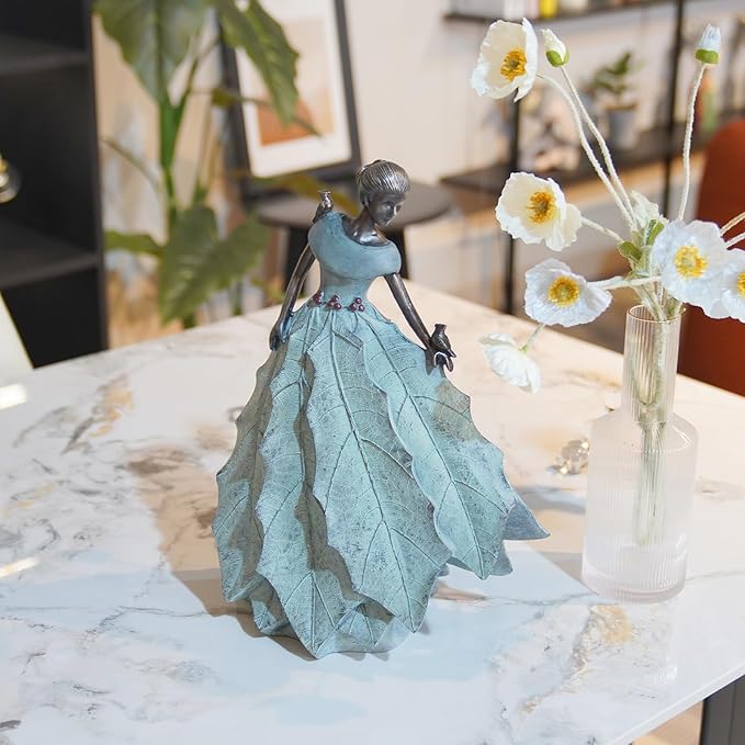 DiliComing Fairy Garden Statue Home Decoration - Outdoor Statue Table Decor for Living Room Garden Maiden Bookshelf Decor Xmas Resin Holly Leaves Maiden Green Statue