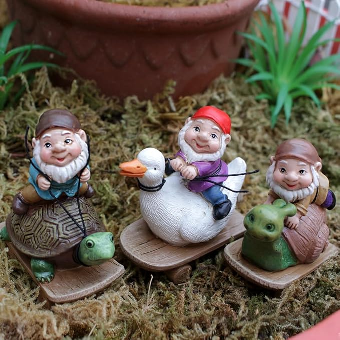 3PCS 3D Mini Gnome Statue, Gnome Riding Turtle, Duck, Snail Statue, Outdoor Fairy Garden Resin Crafts, Micro Landscape Ornaments, Landscaping DIY Garden Sculptures, Yard Lawn Home Decor (3 PCS)
