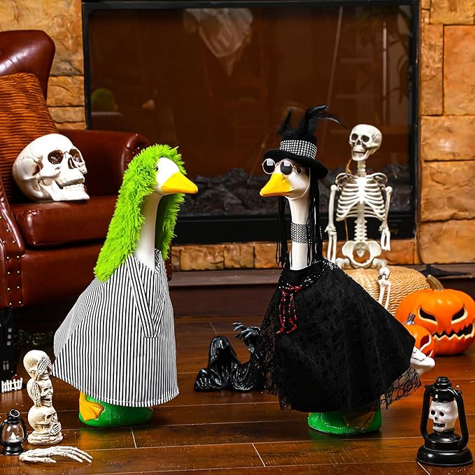 Abbylike 2 Set Halloween Goose Outfits 2024 Movie Juice Clothes Black and White Striped Cape with Green Fur Headgear Fit 23''