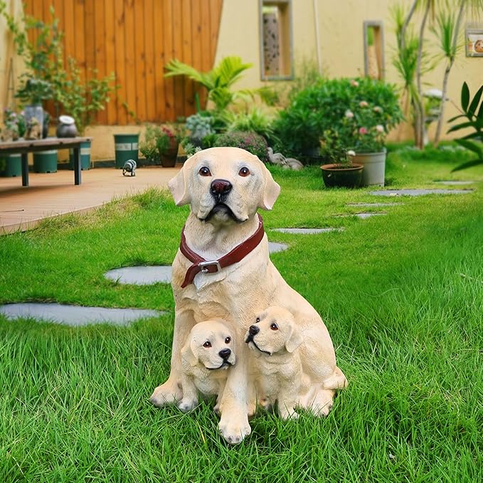Labrador with Puppies Solar Welcome Statue, Hand-Painted Resin Dog Figurine with Lantern and Dual Wooden-Style Signs, Warm Family Guardian Sculpture for Garden and Porch Décor