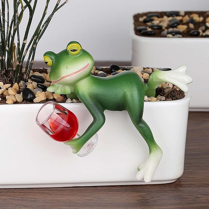 LAIDANLA Miniature Frog Figurines Funny Frog Garden Decor Outdoor Statue Plant Decorations for Garden Lawn Yard Ornament (Drinking Red Wine)