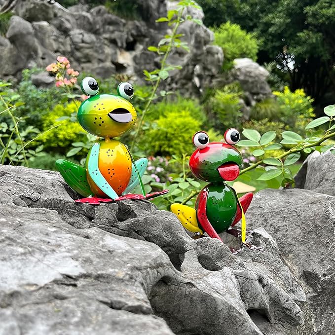Metal Garden Decor Yard Art for Outside Set of 2 Cute Small Frogs Lawn Patio Ornaments Backyard Decorations Garden Gifts for Mom - (Yellow,Green)