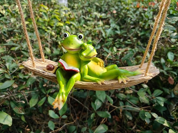 Artisan Flair Hanging Swing Frog Statues - Frog Statues for Garden Outdoors, Reading Book Frog Figurine, Resin Couple Decor for Garden, Balcony, Tree Decoration