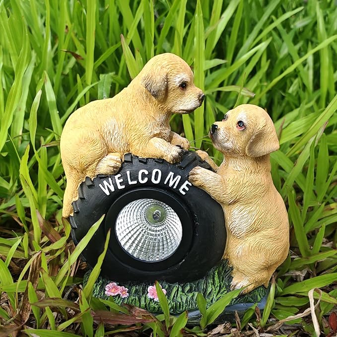 Solar Garden Statue LED Outdoor Garden Decor Funny Animal Sculpture for Yard Patio Lawn Weatherproof Resin Birthday Art Gift（Dog）