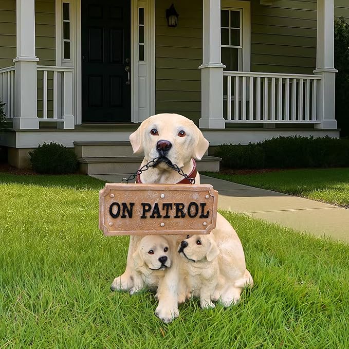 Labrador with Puppies Solar Welcome Statue, Hand-Painted Resin Dog Figurine with Lantern and Dual Wooden-Style Signs, Warm Family Guardian Sculpture for Garden and Porch Décor