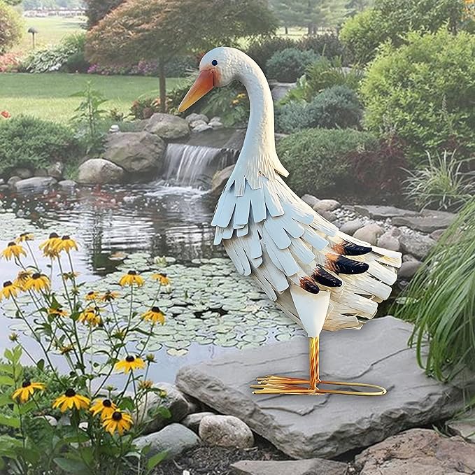 Metal Duck Garden Statue Outdoor Duck Decor Yard Art Sculpture for Home Lawn Backyard Porch Patio Decoration