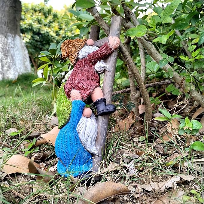 Funny Climbing Ladder Gnome Tree Hugger Decor, Garden Sculpture Decoration Elf Out The Door, Yard Ornament Resin Statue Outdoor Decor for Patio Lawn