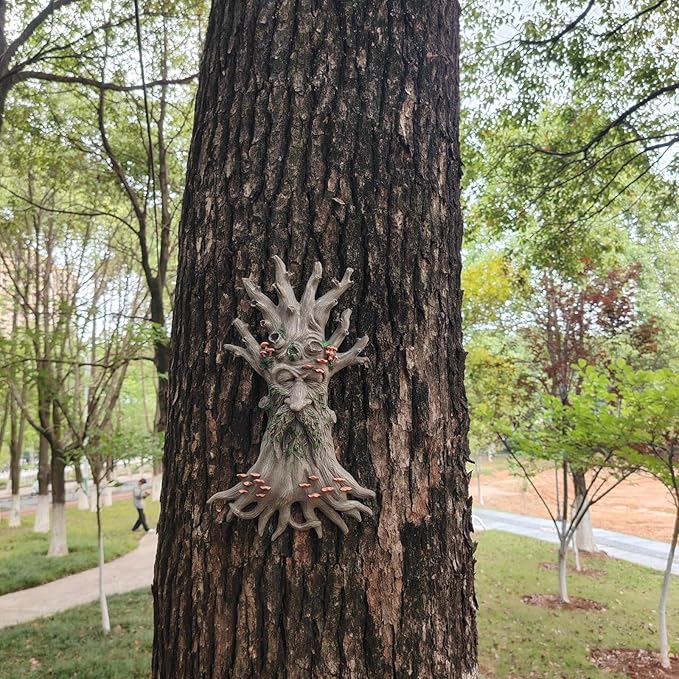 Whimsical Tree Face Garden Decoration ，Tree Faces Decor Outdoor Wallmounted Statue Art with Leaf Features, Outdoor Decor Garden Accessory.(Mushroom)